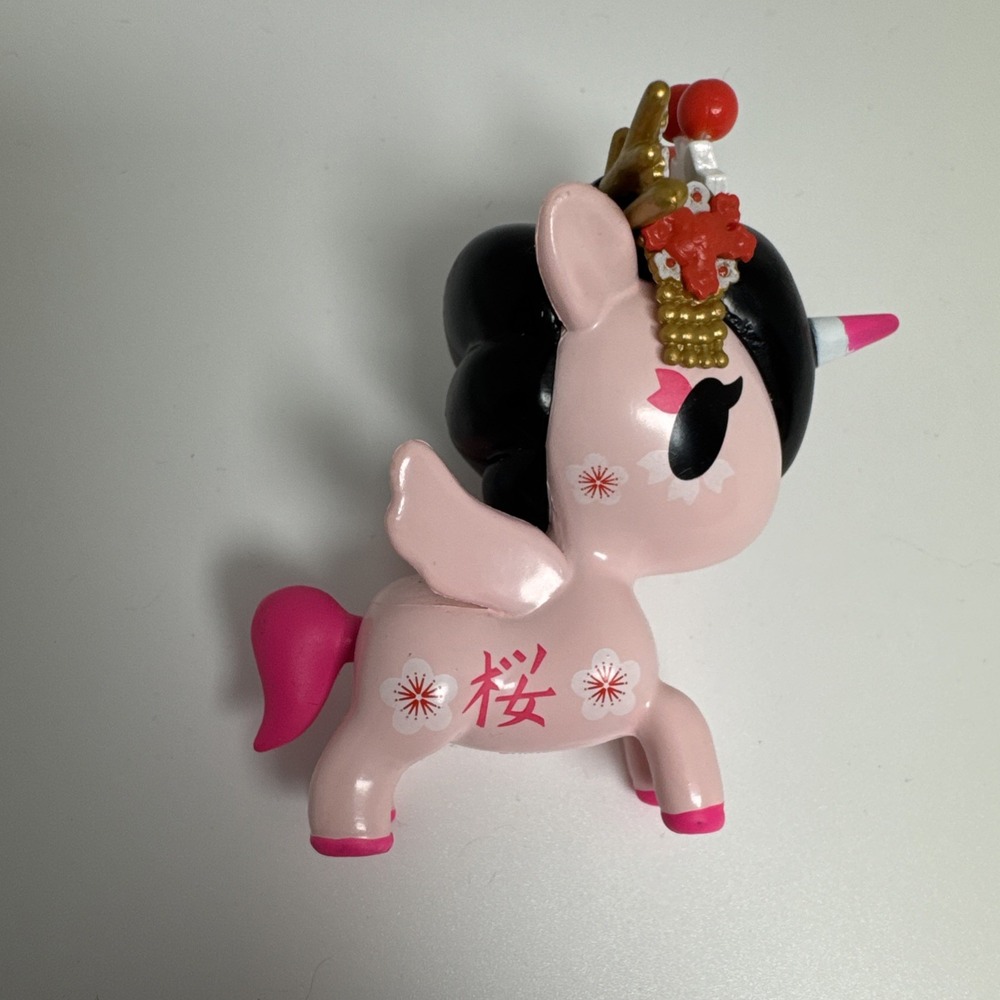 Tokidoki Unicorno Cherry Blossom Series SAKURAKO Pink Vinyl Collectible Figure - Picture 4 of 14